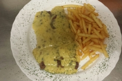 Pfefferspieß mit Madagaskarsoße
